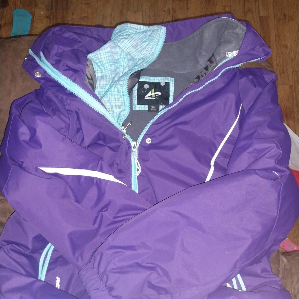 Zip out liner coat
